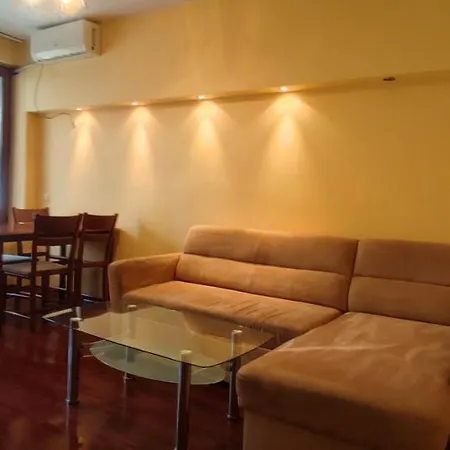 Apartment Deluxe Stoyanovi *